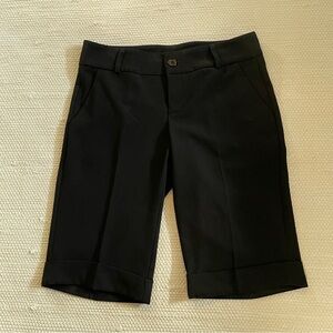 Odds N Evens Black Flat Front Knee Length Cuff Short Pants Size 3